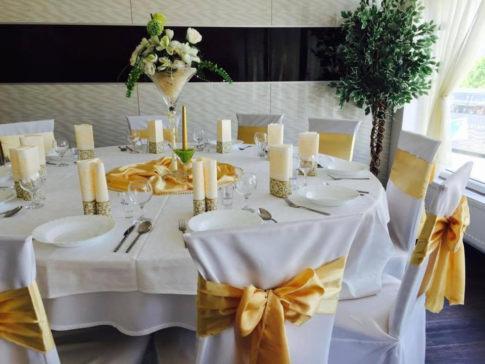 Restaurant And Pension Stenly Spissky Stvrtok Eksteriør bilde